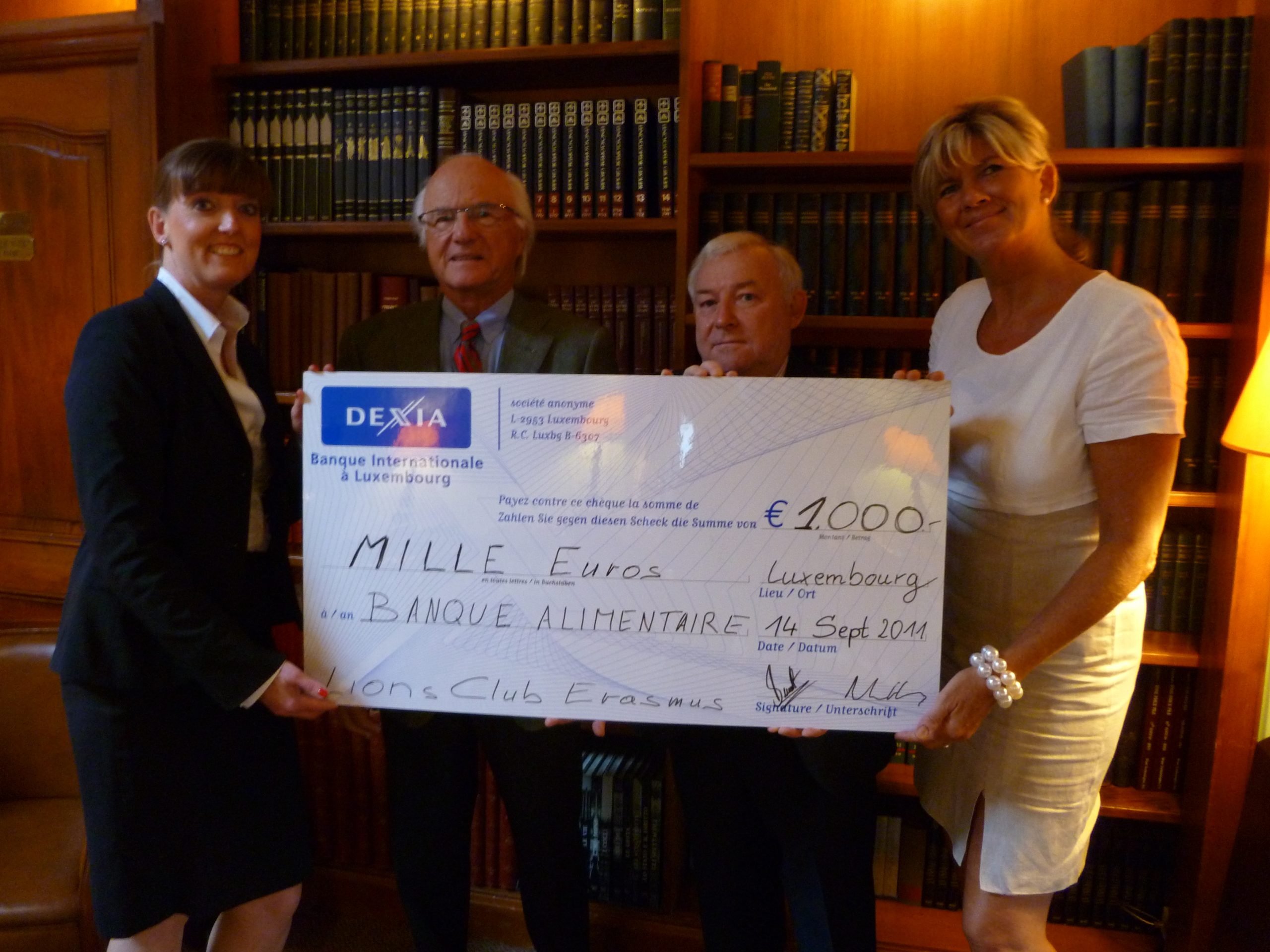 Lions Club Erasmus cheque donation 14 Sep 2011